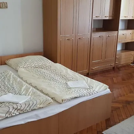 ゲストハウス Eva *