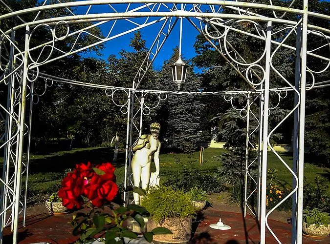 בית הארחה Eva שיופוק