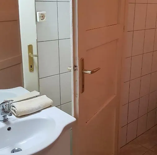 éva Affittacamere *