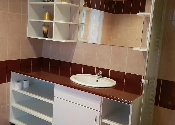 éva Affittacamere *