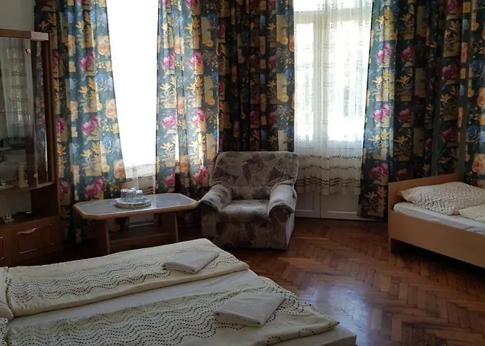 éva Affittacamere *